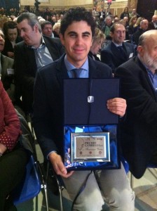 L'enologo Francesco Versio con il Premio Gambelli 2015